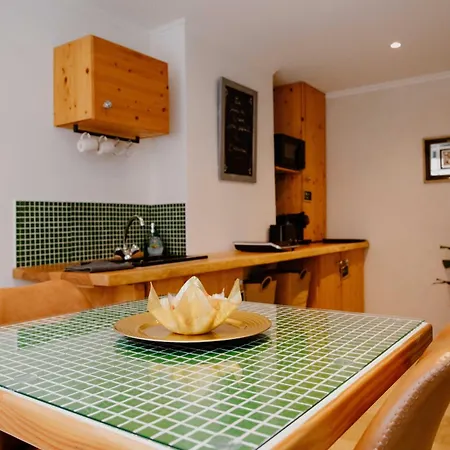 De Diane Jacuzzi - Premiere Conciergerie Lägenhet Nîmes